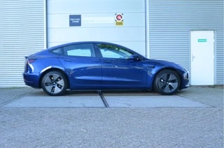 Thumbnail Mobil 8