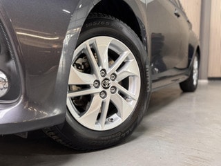 Thumbnail Mobil 4