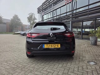 Thumbnail Mobil 8
