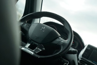 Thumbnail Mobil 10