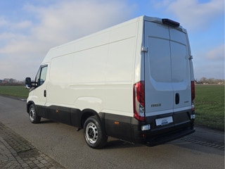 Thumbnail Mobil 3