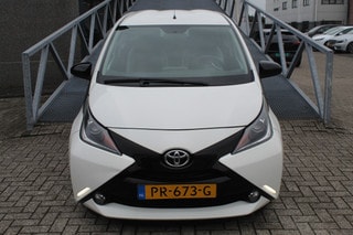 Thumbnail Mobil 6