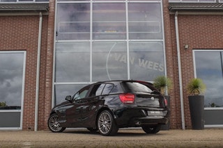 Thumbnail Mobil 4