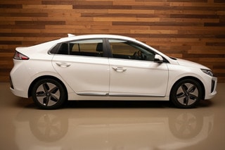 Thumbnail Mobil 6