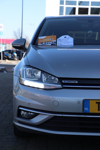 Thumbnail Mobil 6