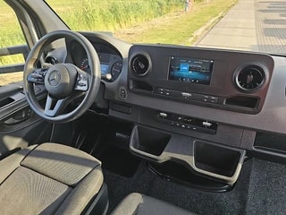 Thumbnail Mobil 8
