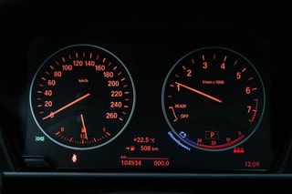 Thumbnail Mobil 4