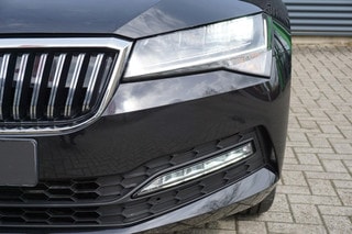 Thumbnail Mobil 8