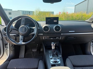 Thumbnail Mobil 8