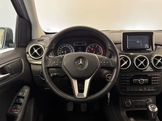 Thumbnail Mobil 9