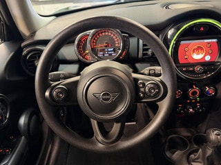 Thumbnail Mobil 5