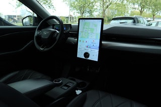 Thumbnail Mobil 6