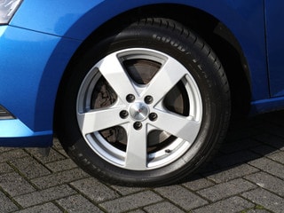 Thumbnail Mobil 7