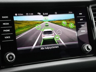 Thumbnail Mobil 8