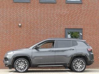 Thumbnail Mobil 4