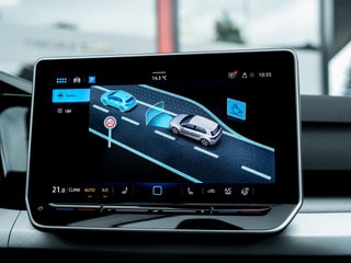 Thumbnail Mobil 9