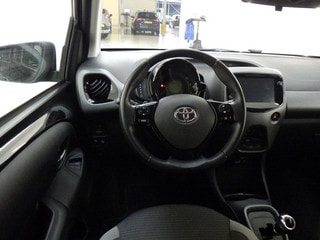 Thumbnail Mobil 9