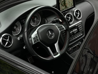 Thumbnail Mobil 9