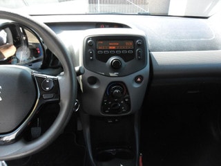 Thumbnail Mobil 4