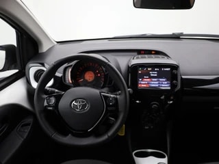 Thumbnail Mobil 2