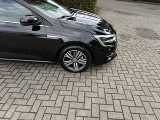 Thumbnail Mobil 7