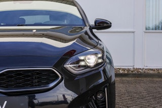 Thumbnail Mobil 8