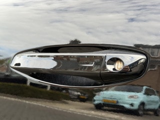 Thumbnail Mobil 8