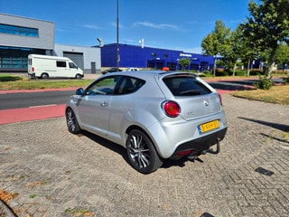 Thumbnail Mobil 3