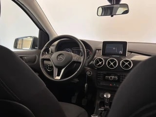 Thumbnail Mobil 8