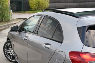 Thumbnail Mobil 10
