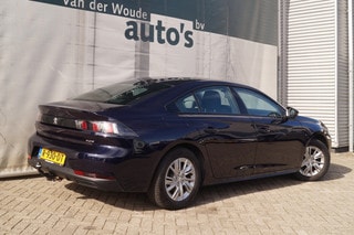Thumbnail Mobil 4