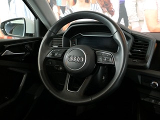 Thumbnail Mobil 10