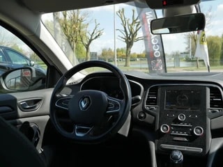 Thumbnail Mobil 10