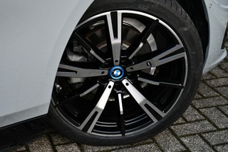 Thumbnail Mobil 9