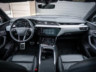 Thumbnail Mobil 10