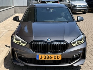 Thumbnail Mobil 8