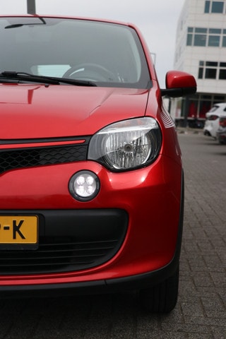 Thumbnail Mobil 4