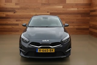 Thumbnail Mobil 8