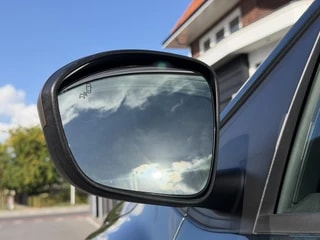 Thumbnail Mobil 7