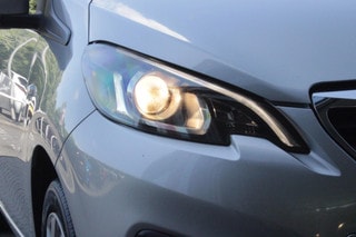 Thumbnail Mobil 10