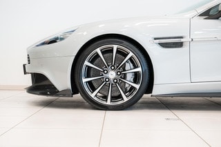 Thumbnail Mobil 10