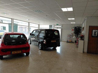 Thumbnail Mobil 4