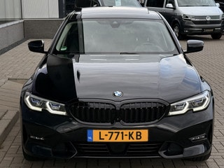 Thumbnail Mobil 8