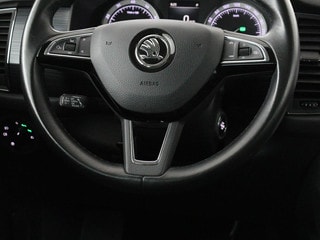 Thumbnail Mobil 9