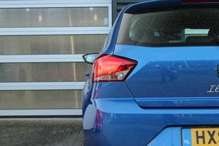 Thumbnail Mobil 10