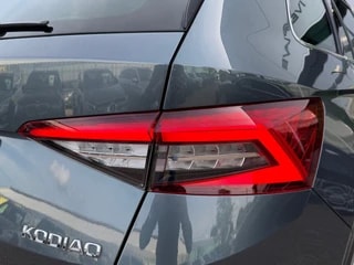 Thumbnail Mobil 10