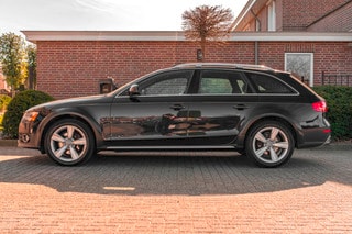 Thumbnail Mobil 4