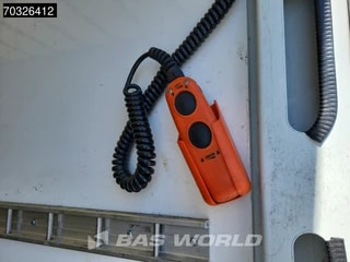 Thumbnail Mobil 10