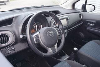 Thumbnail Mobil 10
