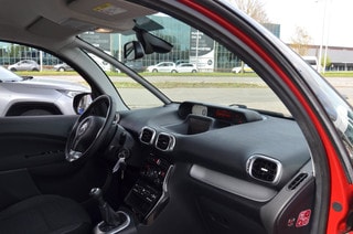 Thumbnail Mobil 6